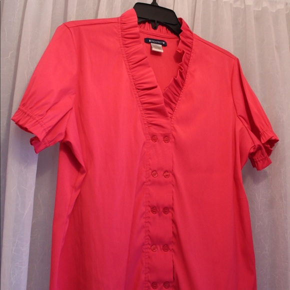 Architect Ruffle Blouse - Fuchsia - Picture 11 of 11